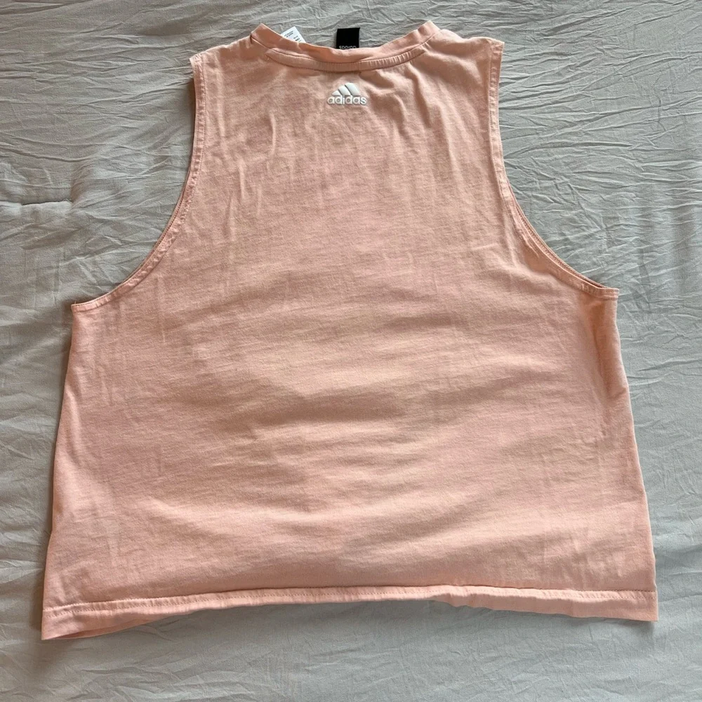 Adidas Women's Coral Muscle Tee Size‎ Medium